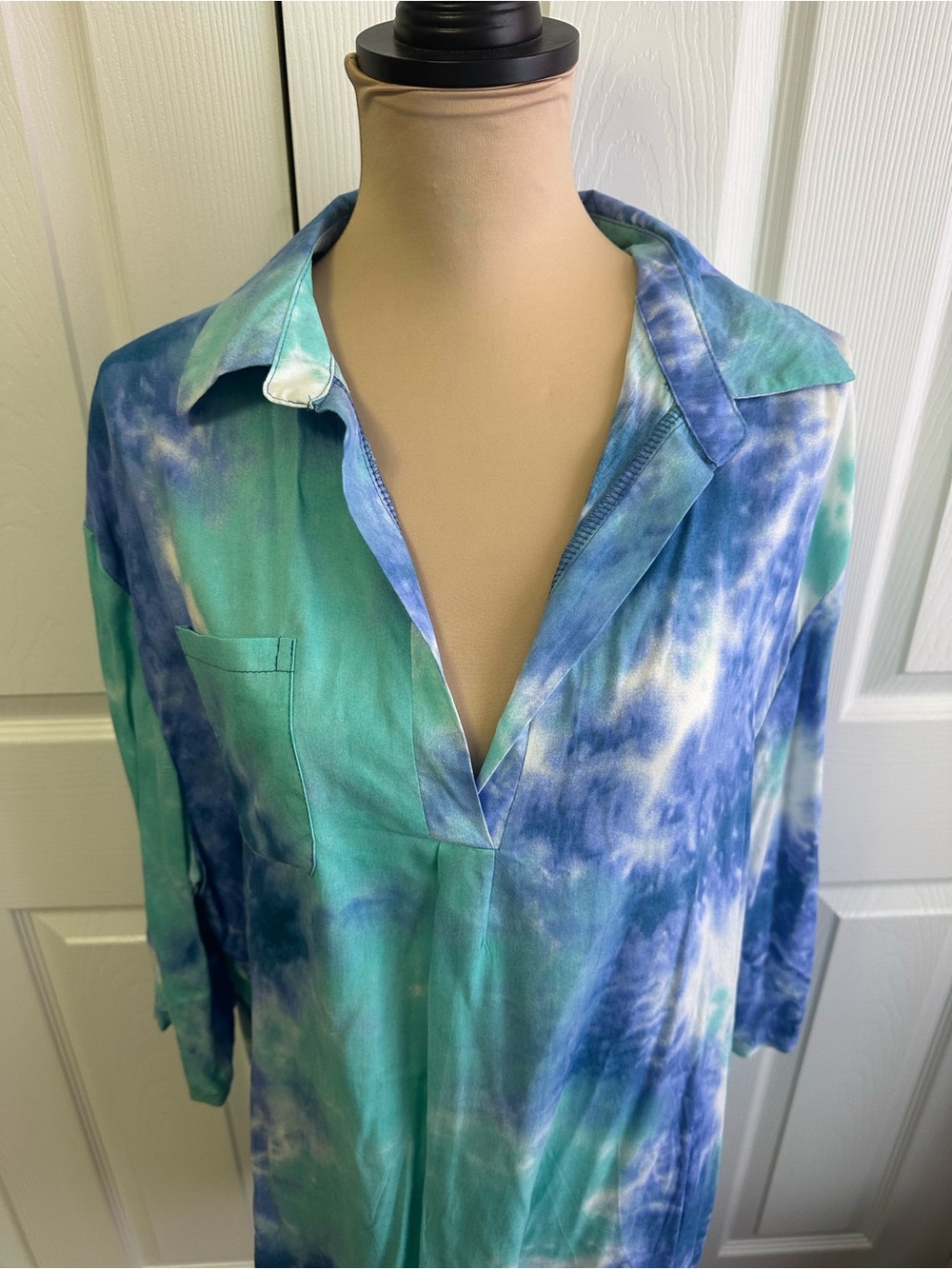 Tie-Dye V-Neck Swim Coverup Tunic in Blue & Green - Picture 2 of 7